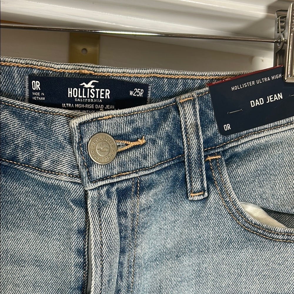 Hollister Light Blue Straight Leg Jeans - Picture 2 of 3